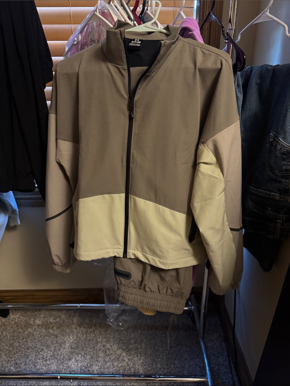 Under Armour Two-Tone Women's matching jacket and pants